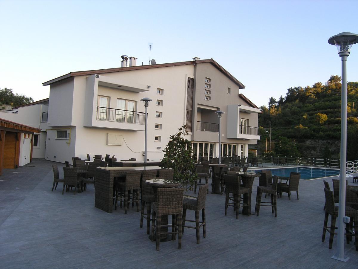 Livadia Hotel Kyperounta Экстерьер фото